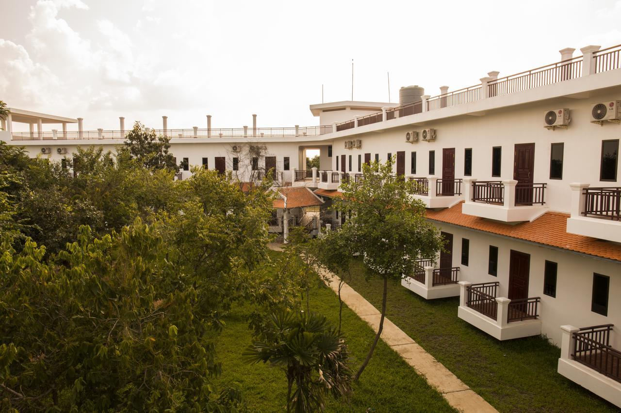 Samrith Hotel Kâmpóng Thum Exterior foto