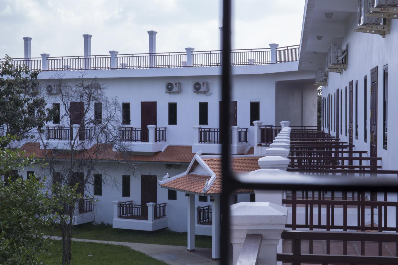 Samrith Hotel Kâmpóng Thum Exterior foto